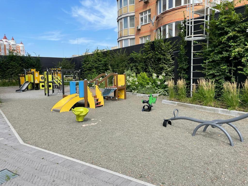 Luxury Apartments Smartplaza Obolon Metro Minskai Kiev Exteriör bild