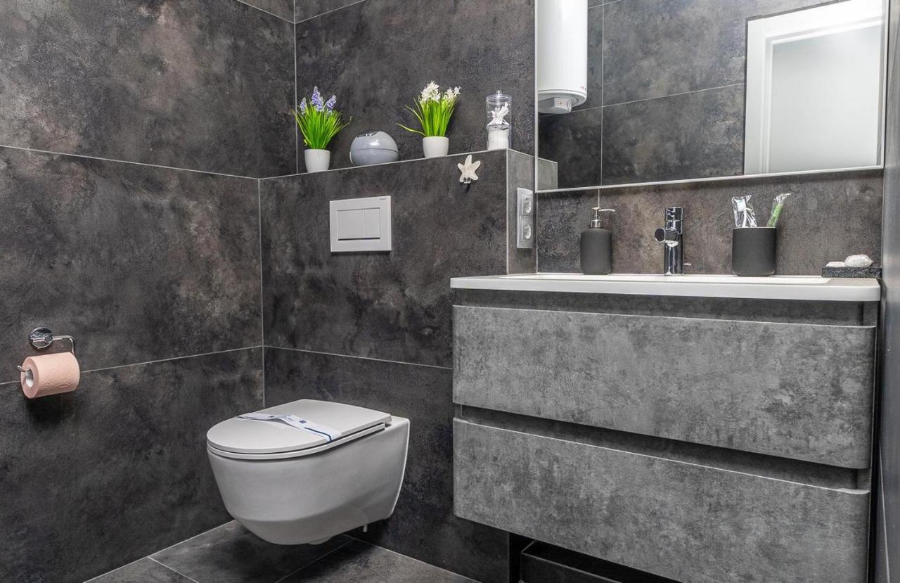 Luxury Apartments Smartplaza Obolon Metro Minskai Kiev Exteriör bild