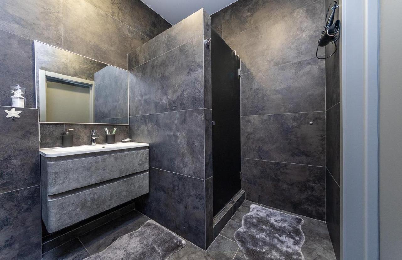 Luxury Apartments Smartplaza Obolon Metro Minskai Kiev Exteriör bild